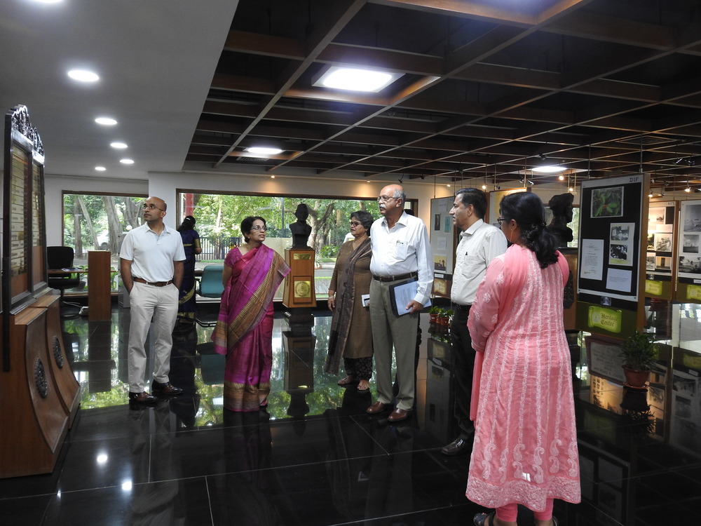 From left to right: Mr. V.M. Thomas's son Mr. Mathew, Mr. V.M. Thomas's wife Mrs. Elizabeth, Ms. Sujatha Dube, Mr. V.M. Thomas, Mr. M. Subramanian and Ms. Mamata Dash at Heritage Centre
